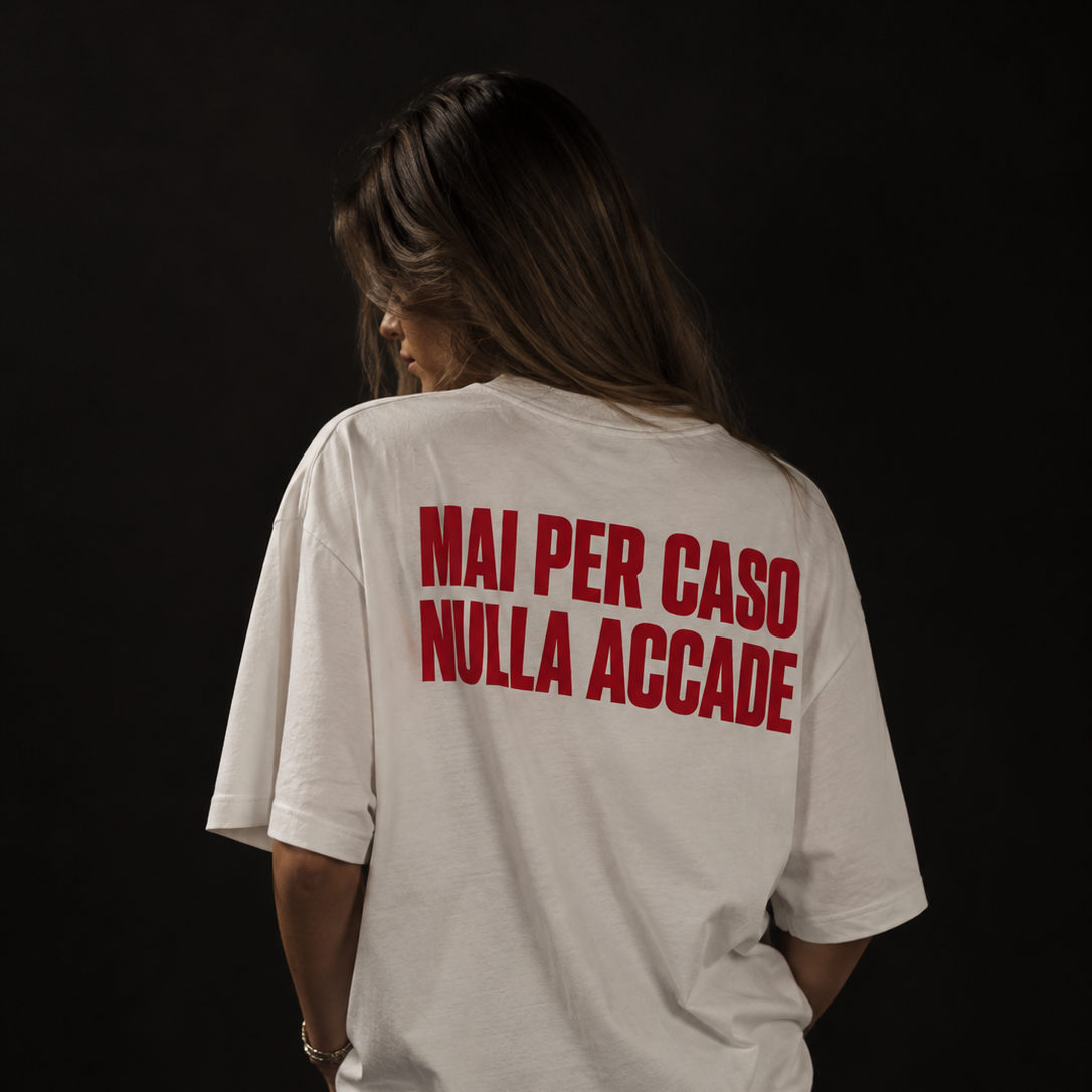 "Mai per caso nulla accade" Oversized T-Shirt